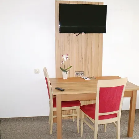 03 Apartment *